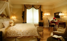 Interior Desgin, Innenarchitektur für Luxus Hotels von Angelo Cappellini aus Italien Royal Suite Hotel Balzac Paris