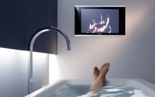 Die Badewanne als Fernsehsessel 