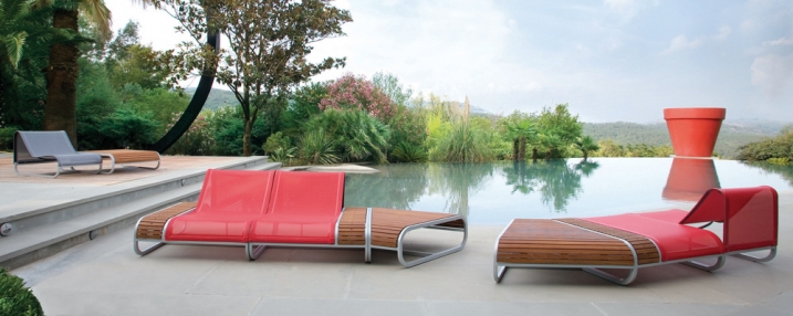 Gartenmöbel, Liegestuhl, Gartentisch und Gartenstuhl von ego Paris 