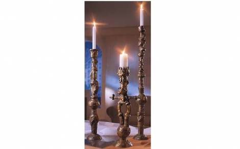 Kunst allgemein Kerzenleuchter in Bronze unbemalt