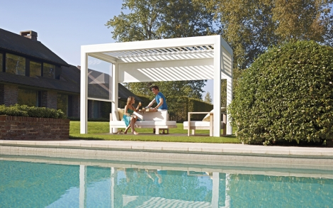 Sonenschutz Pergola mit rotierenden Lamellen
