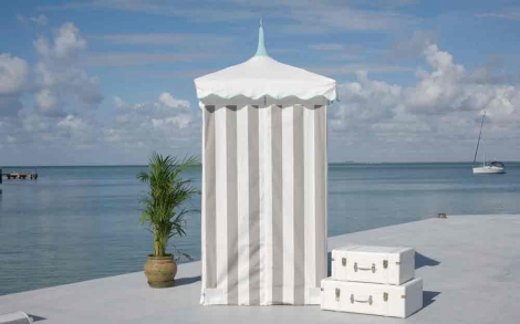 Gartenpavillon von TUCCI Umkleidekabine oder Dusche Exuma Cabana