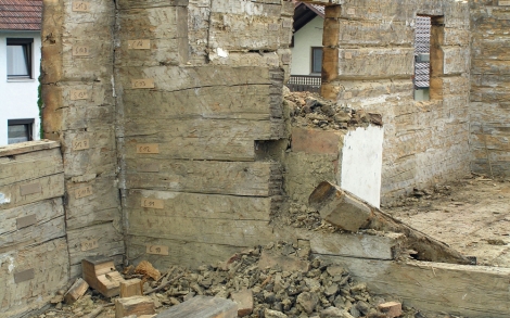 Alte Holzhaeuser Blockhaeuser und Bauernhaeuser Altes Blockhaus Abbruch eines Blockhauses