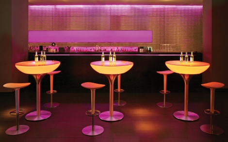 Tische Beistelltische Leuchtende von Moree Cooler Lounge LED Pro Accu 1