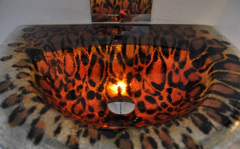 Waschbecken Glaswaschbecken von Magma Glas  Waschtisch Momotombo Glasdesign