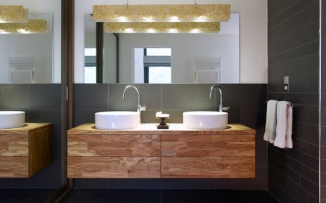 Architektenhaus von BAUFRITZ Patel Designerwaschbecken im