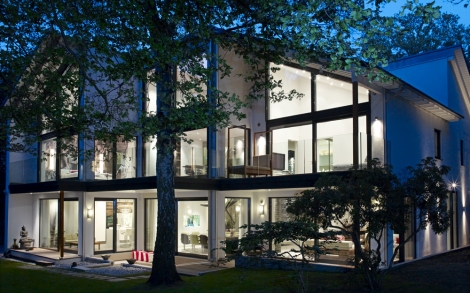 Architektenhaus von BAUFRITZ Patel Rueckansicht