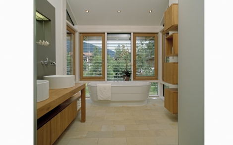 Architektenhaus von BAUFRITZ Landhaus Schauer Grosszuegiges Bad im