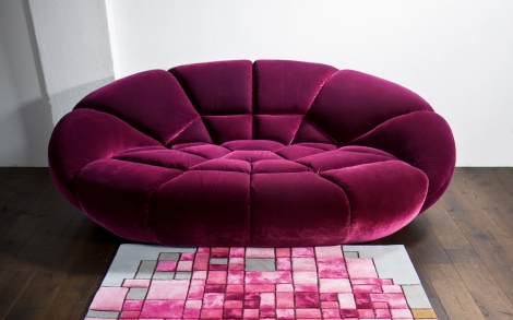 Designermoebel Cultsofa von Bretz Kautsch rot Wohntraeume