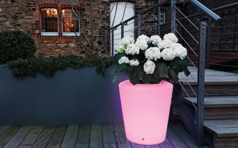 Gartenleuchten Lounge und Leuchtmoebel von Moree Leuchtendes Pflanzgefaess