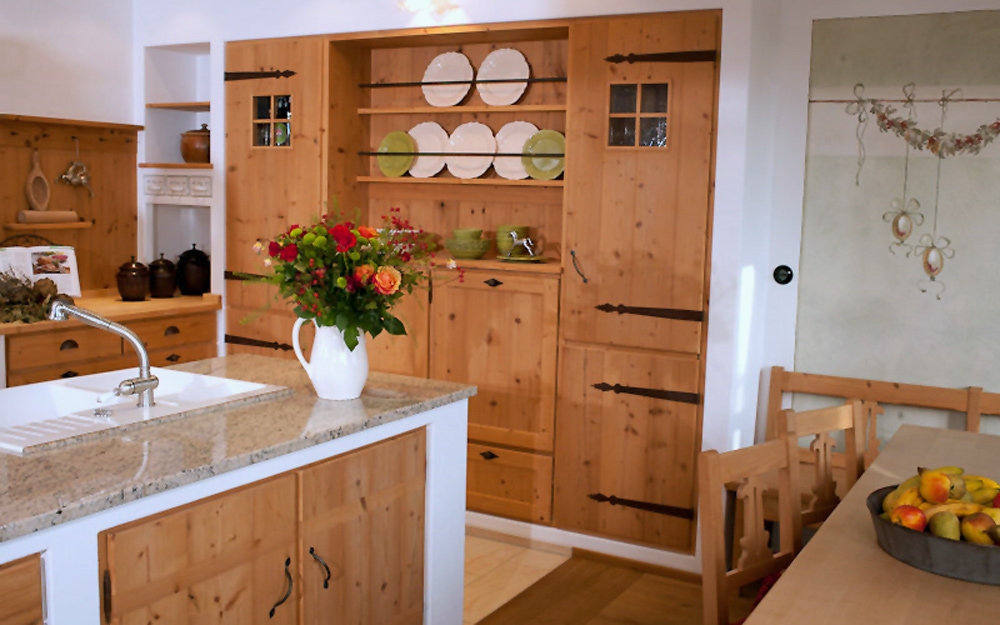 Antike Küchen, Landhausküchen von Nussdorfer | Lifestyle und Design