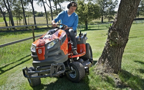 Rasenmäher von Husqvarna Rasentraktor 2
