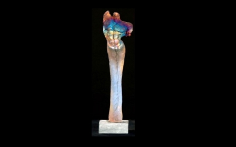 Kunst Galerien Galerie diValore Skulpturen und Ihre Kuenstler Skulptur aus Keramik mit Raku brand maennlicher Torso