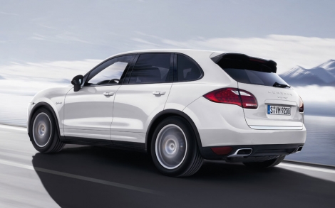 High End HiFi Audio Systeme von Burmester Surround Sound System im Porsche Cayenne